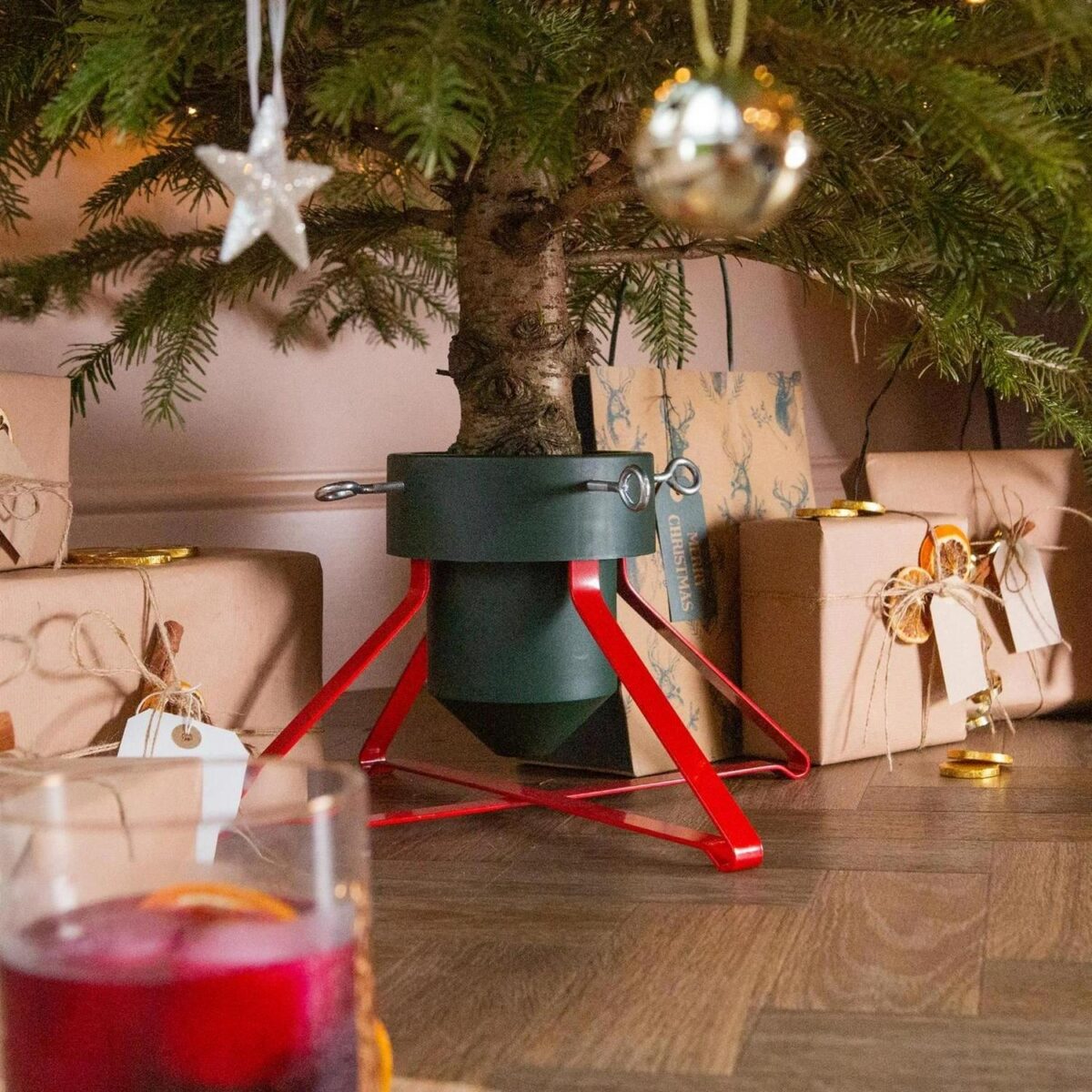 Metal Christmas Tree 3ab5677e2c412c3f0f275fd7fa2a60e3