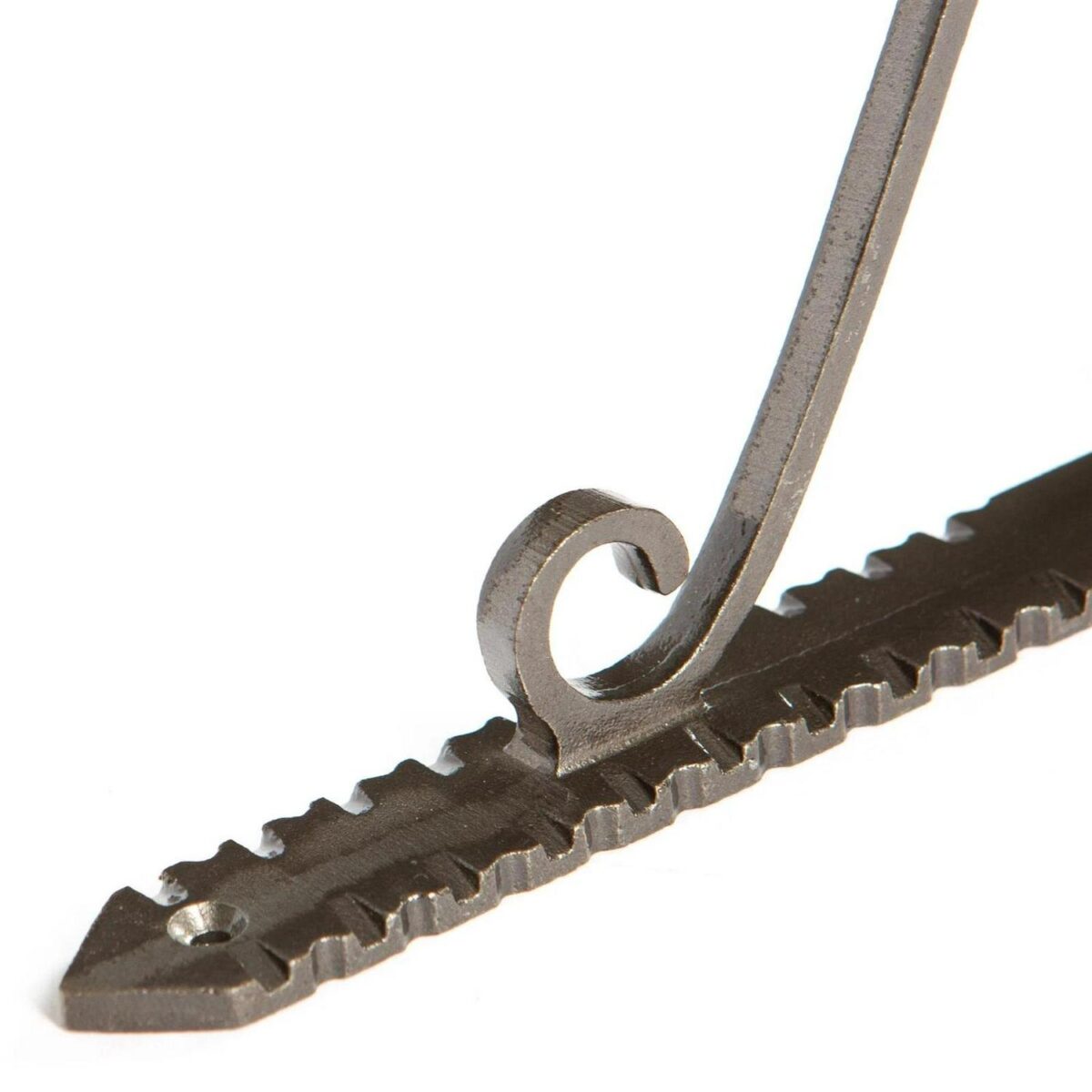 Notched Scroll Iron 4d3b08b8f1916d89be5d64a2c742a6e0
