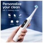 Oral B iO7 Duo Pack White and Black Toothbrushes - Image 4