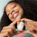 Ordo Squishmallows Cam The Cat Rechargeable Kids Toothbrush and 6 Brush Heads - Image 6