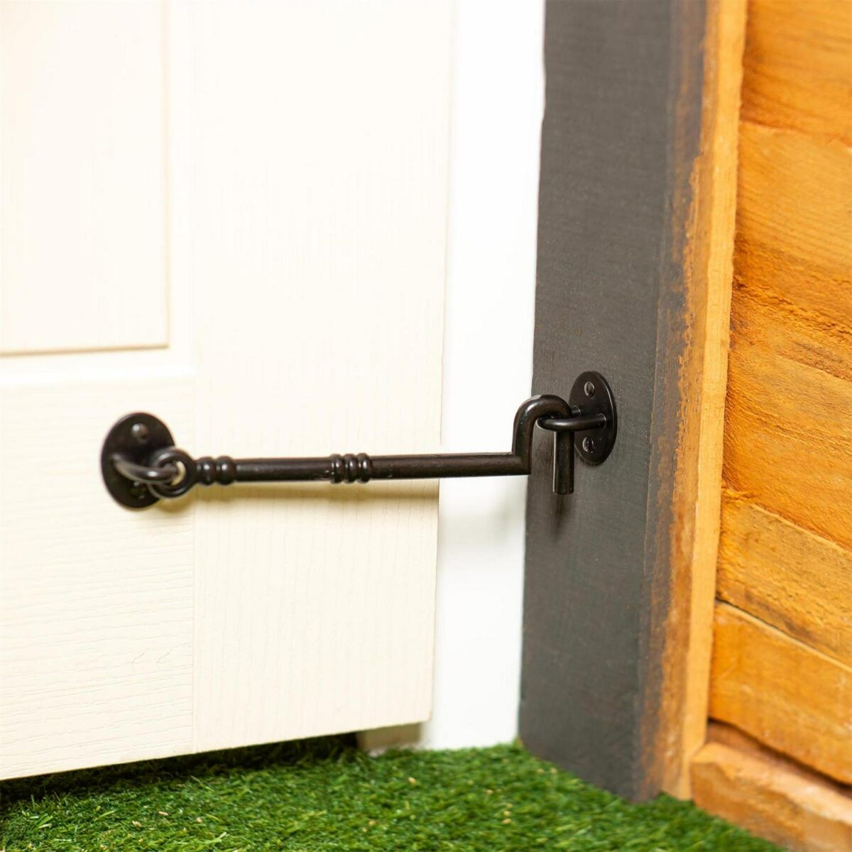 Ornate Cabin Hook an bc856e713f6a130621a89e0b81f08da0