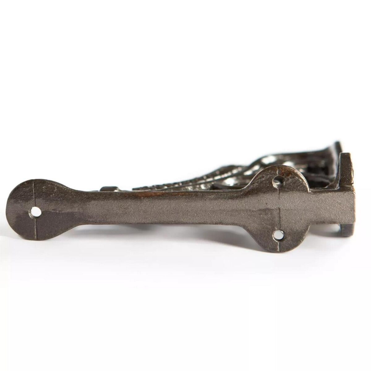 Ornate Iron Shelf Br d50c13ed0b1b229b4a60508f1fd8f400