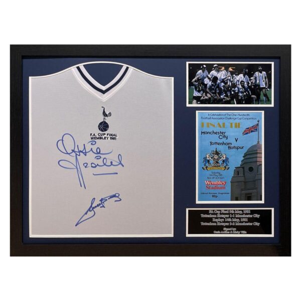 Ossie Ardiles and Ri 3d6f0ede6ee6e7ecae44cb46f6ac516c