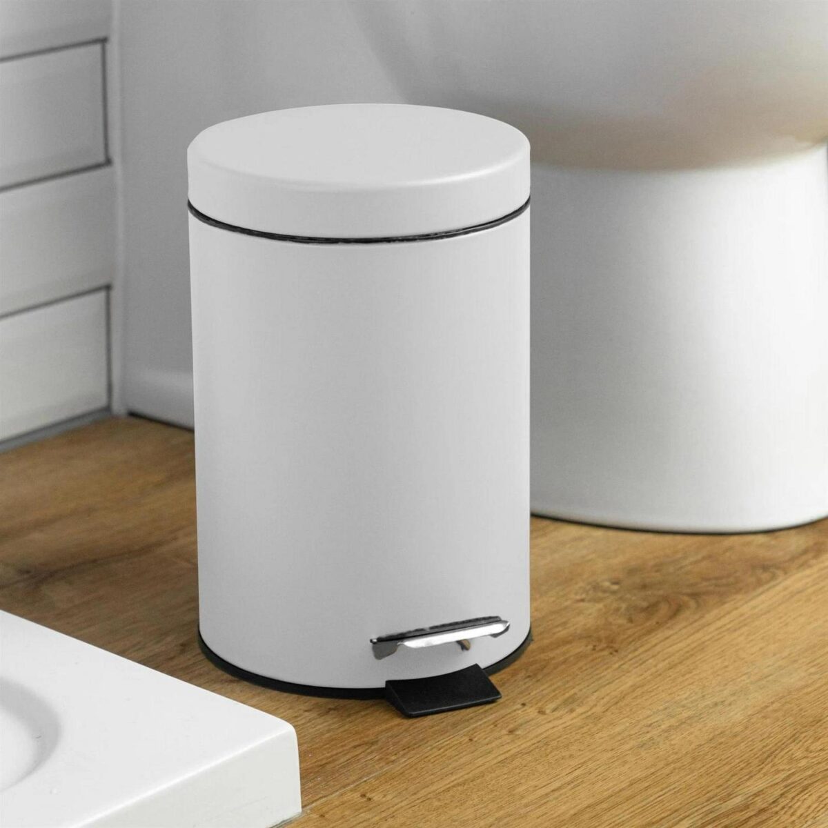 Round Bathroom Pedal Bin Steel Waste Basket Removable Inner 3 Litre Matt White - Image 5