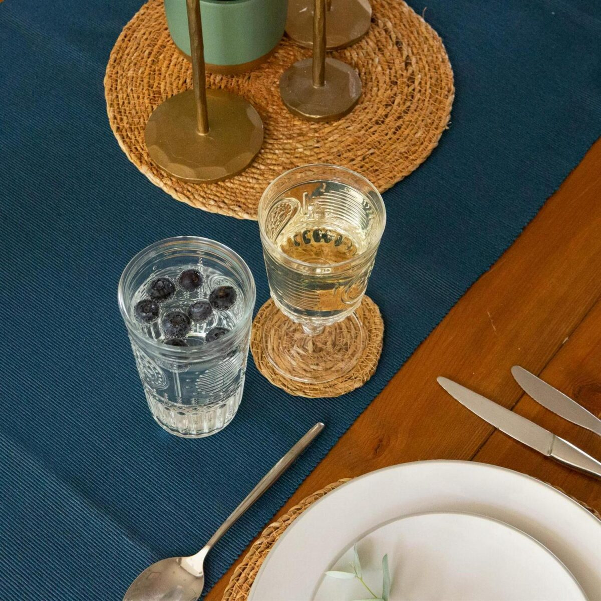 Round Straw Coasters b1ede3d39a45a0e7a3b755b3160a8762