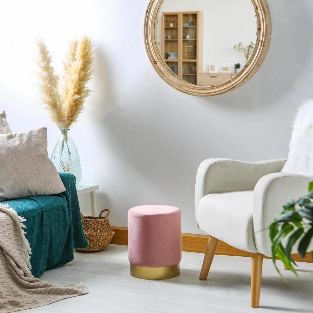 Round Velvet Pouffes 0b7889bcfb732f921aa55d6517fe5e6f