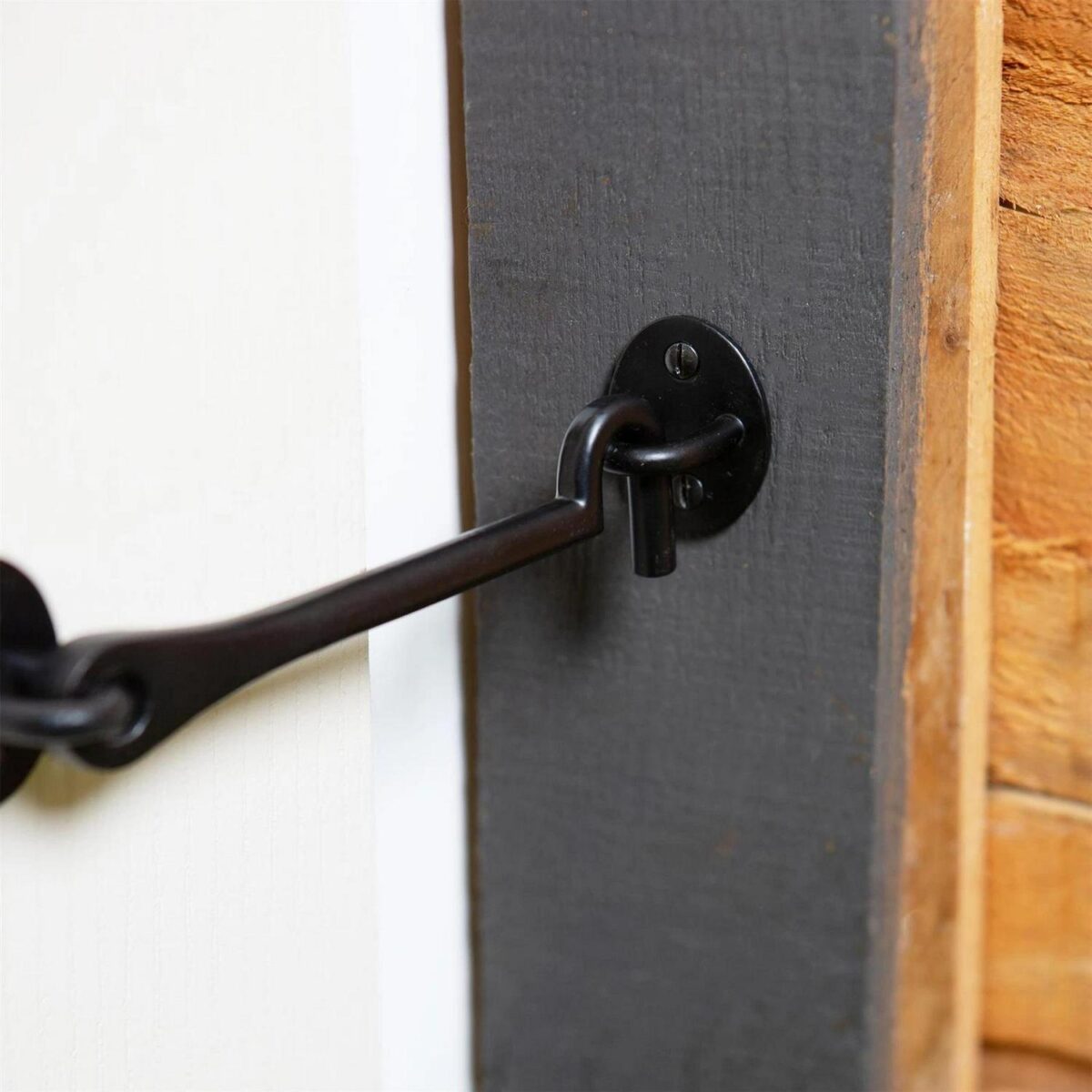 Rustic Cabin Hook an 4d2f67e4ec6a2237e04f5811a183cb24