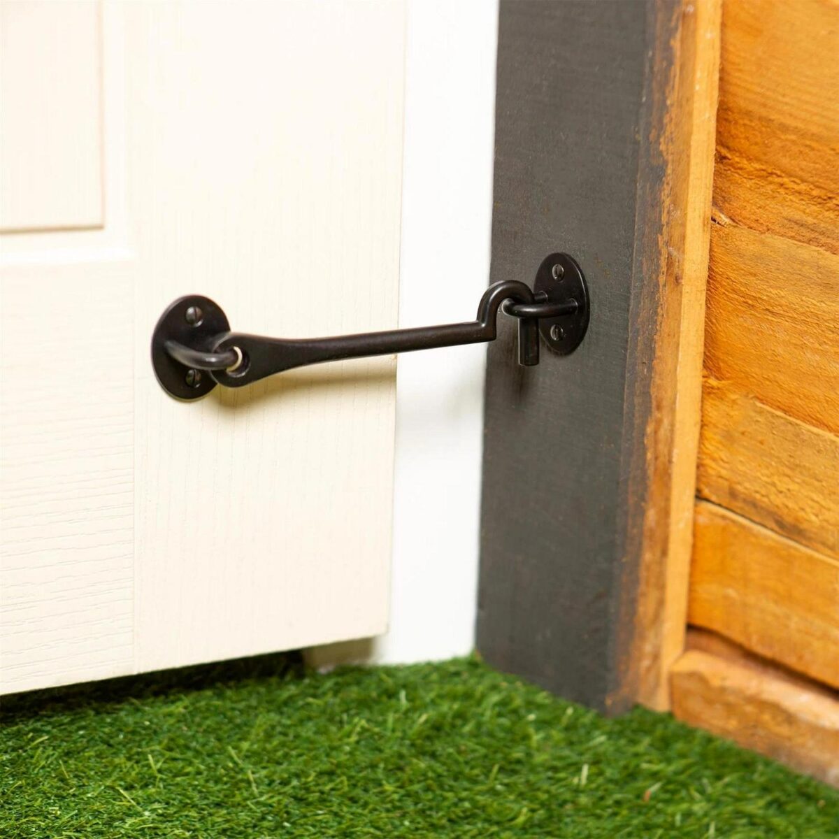 Rustic Cabin Hook an 859f5e90f920ee681777d73c8e5ffcf8