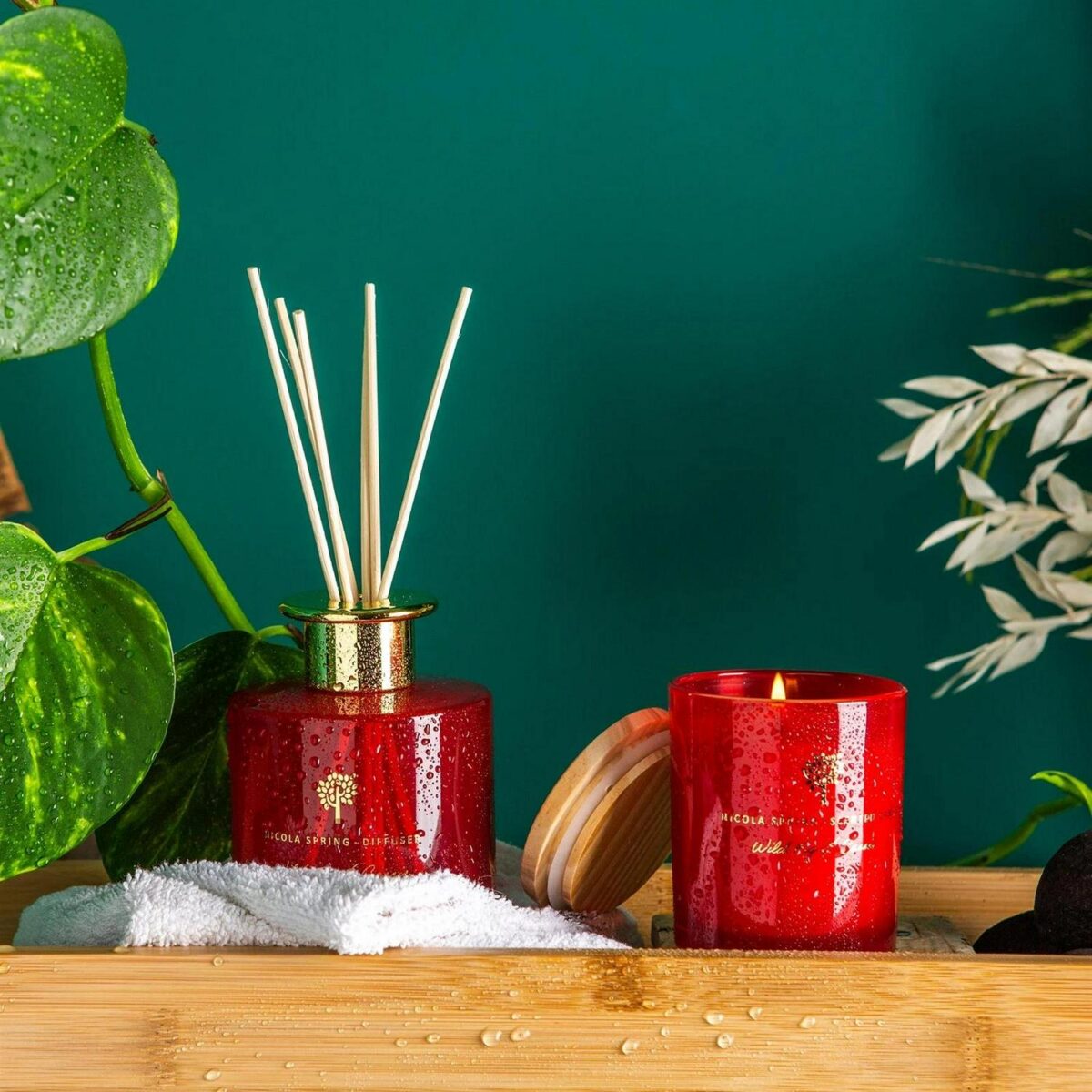 Scented Candle and R 604aadc9a472bb01703a536cd15bb228