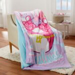 Squishmallows Snuggle Throw, 127 x 177 cm - Image 2