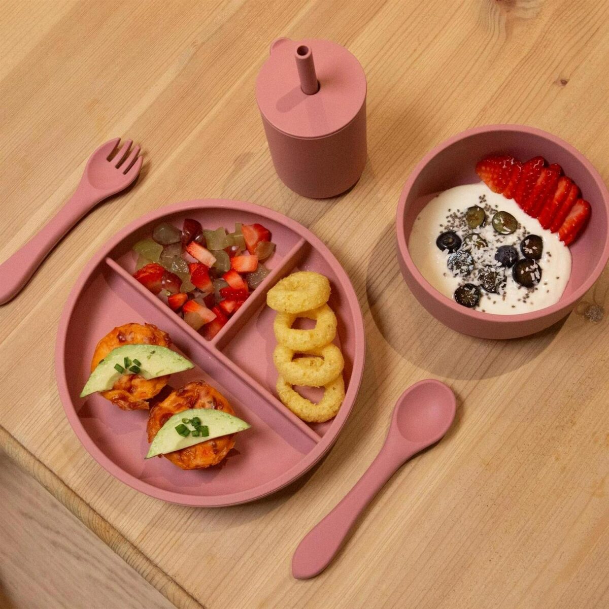 Tiny Dining Dusty Ro 5006475e98b41696e3b791c5bfde08f1
