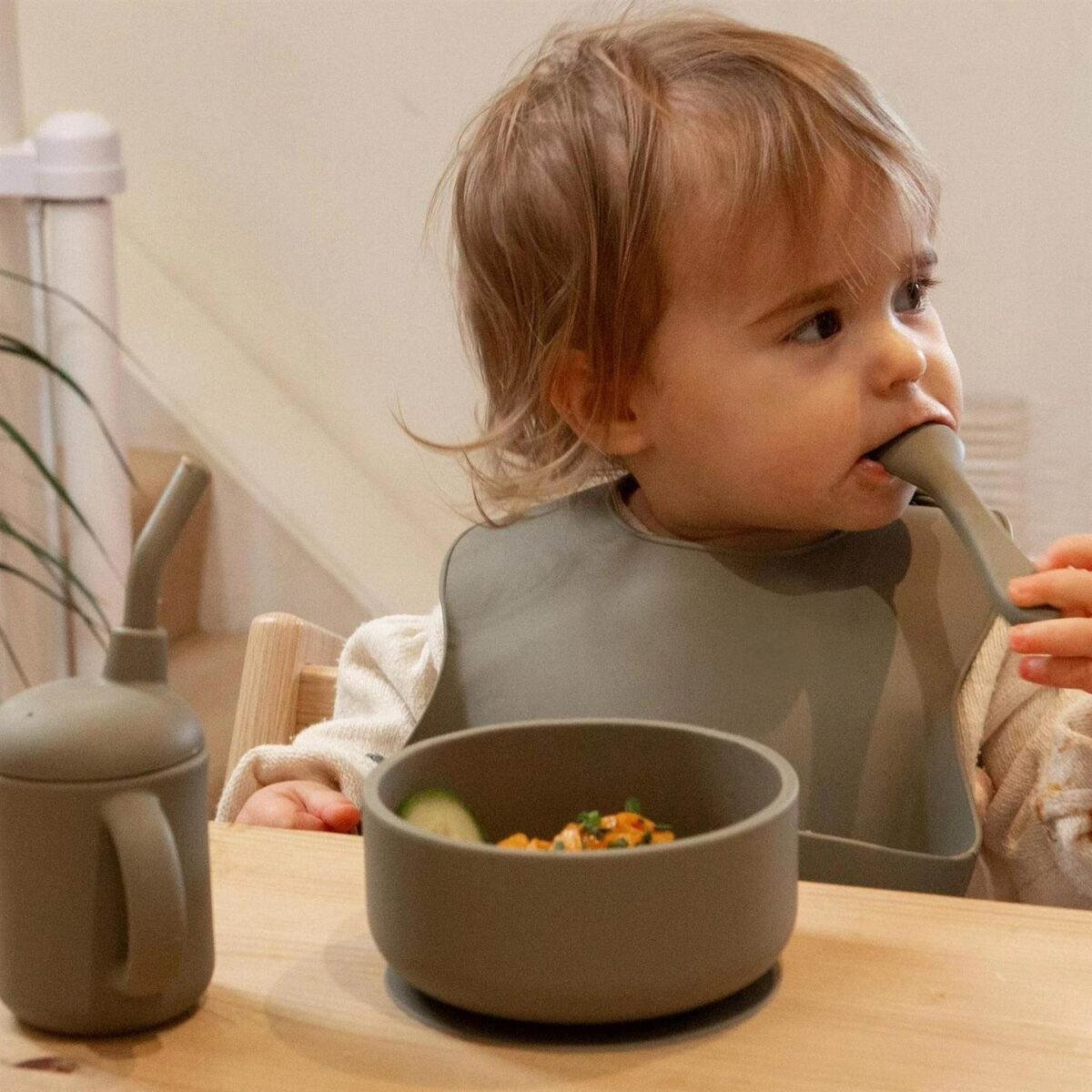 Tiny Dining Silver S feea52f7f4b9bda7cfdcd963c925c01b