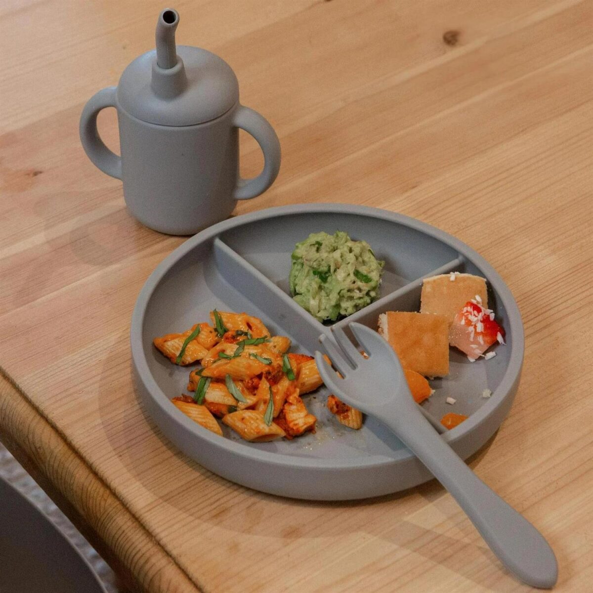 Tiny Dining Tradewin c518d0d760d4b8b65b8f239b29a2488a