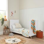 Tutti Bambini Fika Cot Bed with Sprung Mattress, White and Light Oak - Image 4