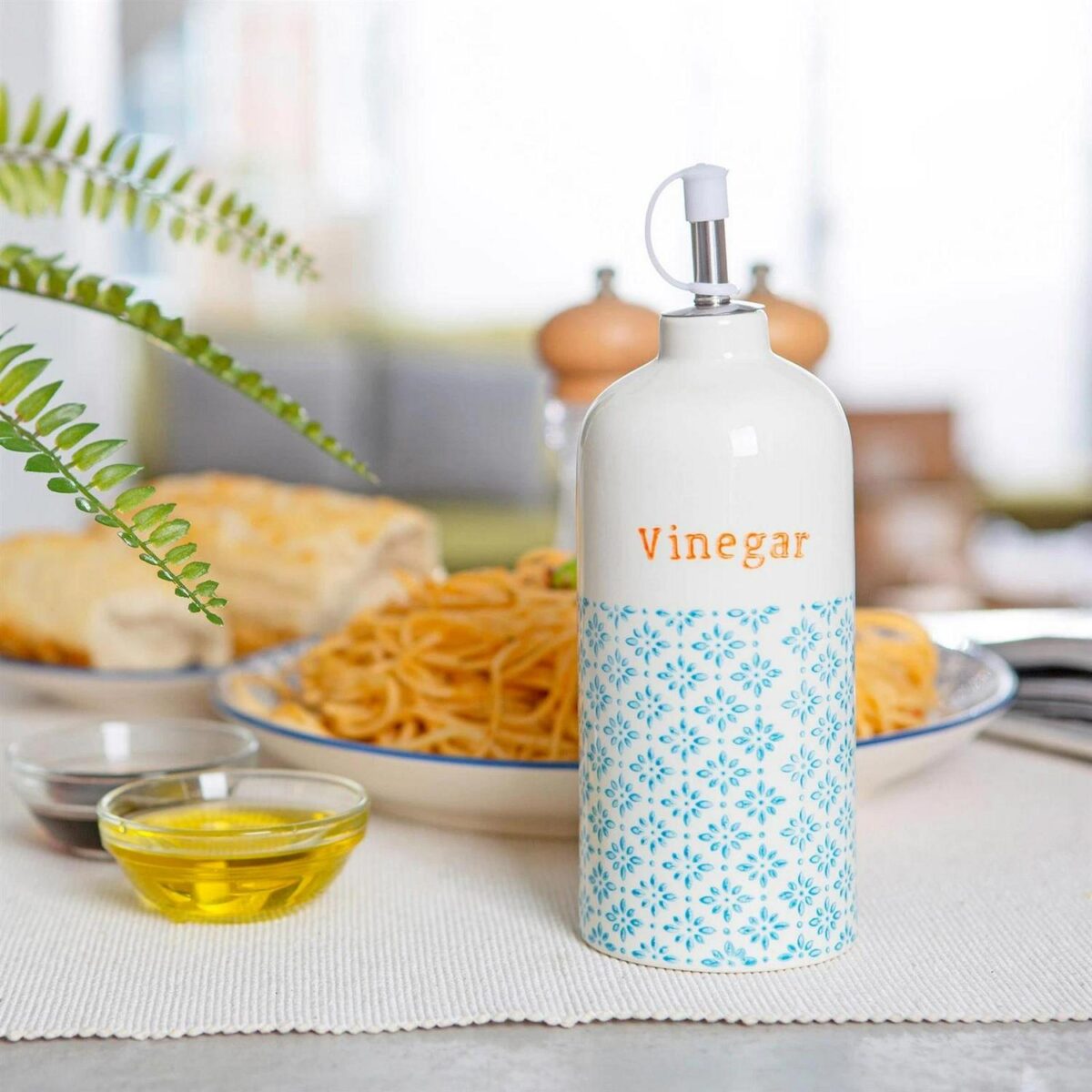 Vinegar and Olive Oi 98c075fba762566159e34d05ca1376a9