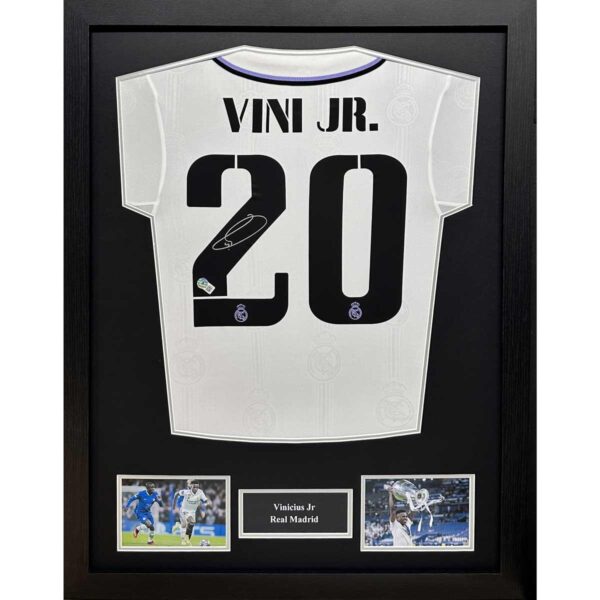 Vinicius Junior Sign bd86c4b28d942dea1a0d4ee31a4c3b0b