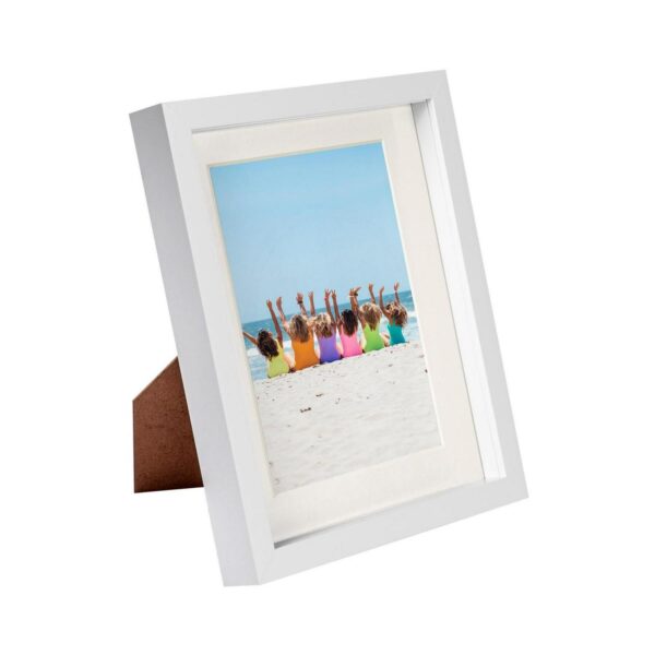 White 8 x 10 3D Box 7a1a590905d3a70169819d8799d04897