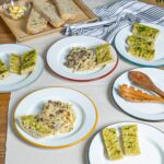 White Enamel Dinner Plates Metal Outdoor Camping Food Dishes 25.5cm 6 Colours - Image 4
