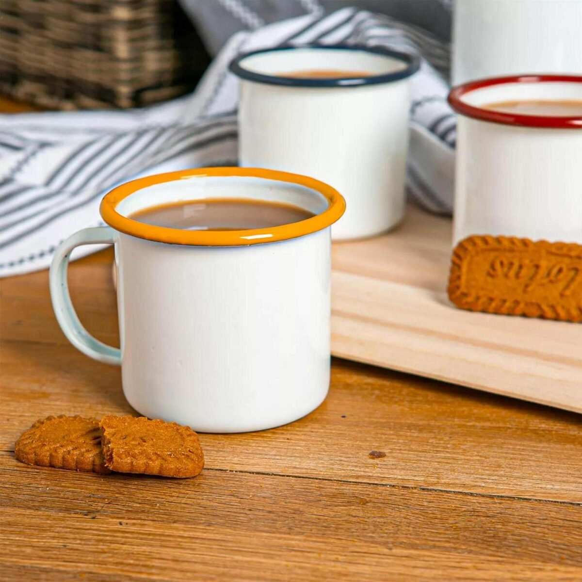 White Enamel Mugs Metal Camping Tea Coffee Hot Drinks Cups Set 375ml 6 Colours - Image 5