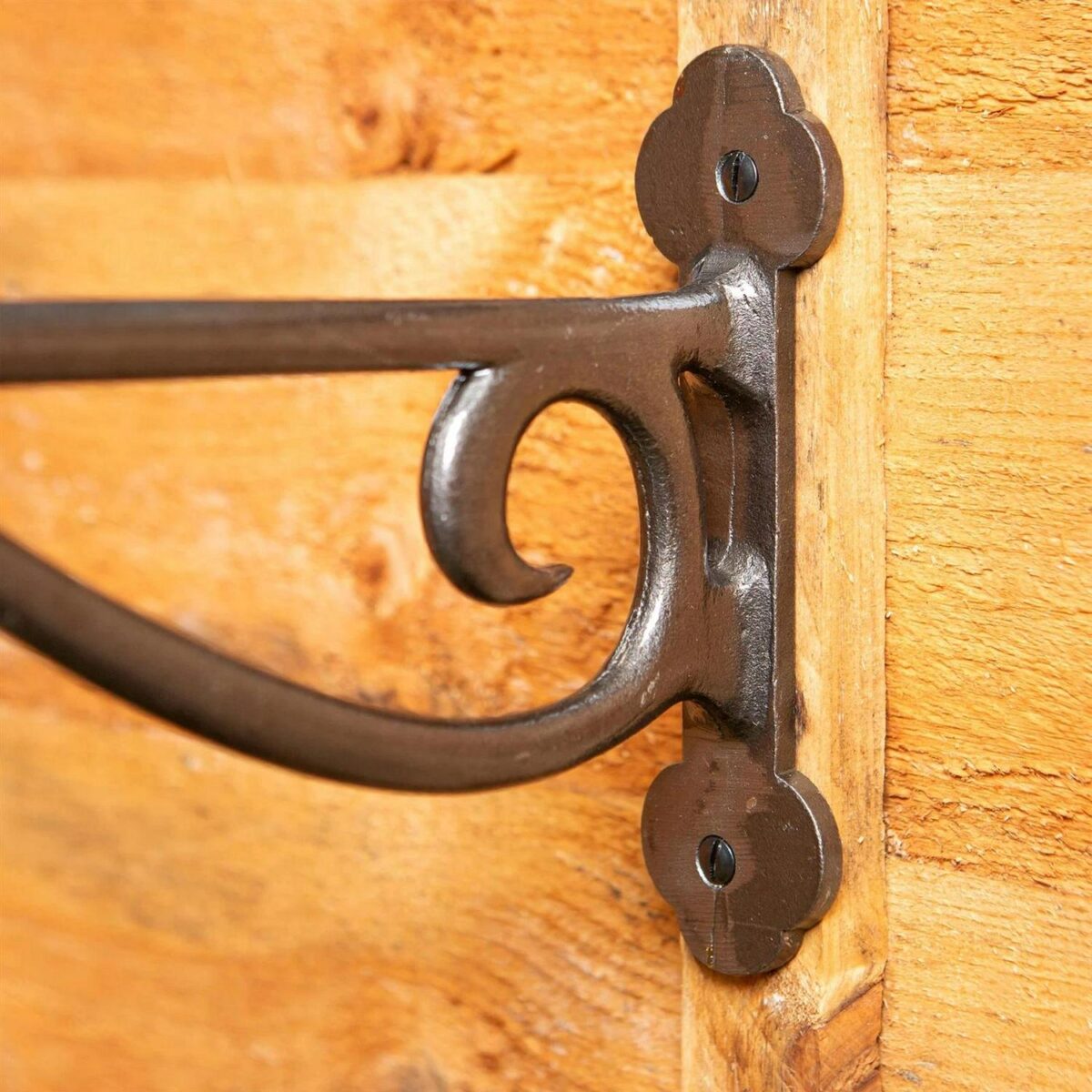 Wrought Iron Hanging 27f62a076f3768ee855394f9215fd566