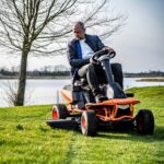 Yard Force ProRider E559 56V Ride-On Lawn Mower - Image 3