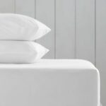 Boutique Living 400 Thread Count Egyptian Cotton 6 Piece Bed Set in White, King - Image 5